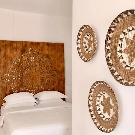 Ubud Mykonos Agios Ioannis Diakoftis