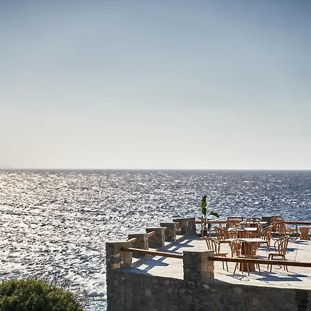 Ubud Mykonos Hotell 4*